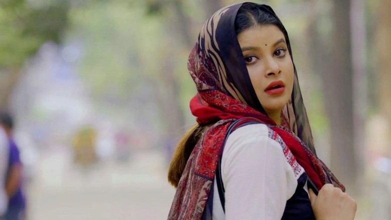 খারাপ পার্টনার থাকার চেয়ে একা থাকাই শ্রেয়: শবনম ফারিয়া