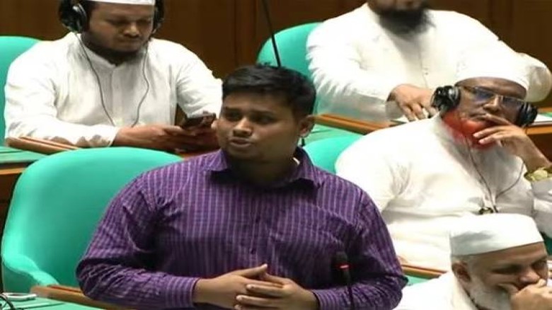 বসুন্ধরা মামলার অগ্রগতি জানতে চাইলেন হাসনাত, ‘আন্ডারটেবিল সমঝোতার’ প্রশ্ন