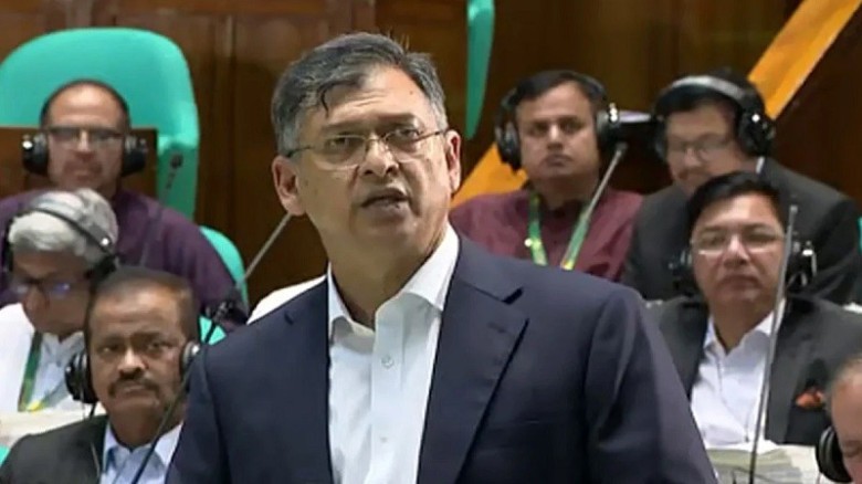 ‘কে, কীভাবে দুর্নীতি করেছে, সব খুঁজে বের করতে হবে’: স্বরাষ্ট