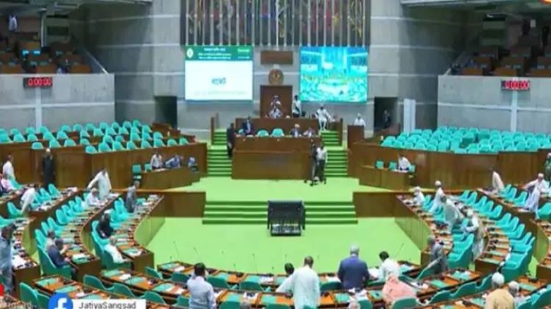 জাতীয় সংসদে পাস হলো ৯ লাখ ৩৮ হাজার কোটি টাকার বাজেট