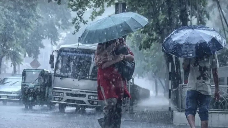 আরও ভারী বৃষ্টির পূর্বাভাস ও উত্তরাঞ্চলের বন্যার অবনতির শঙ্ক