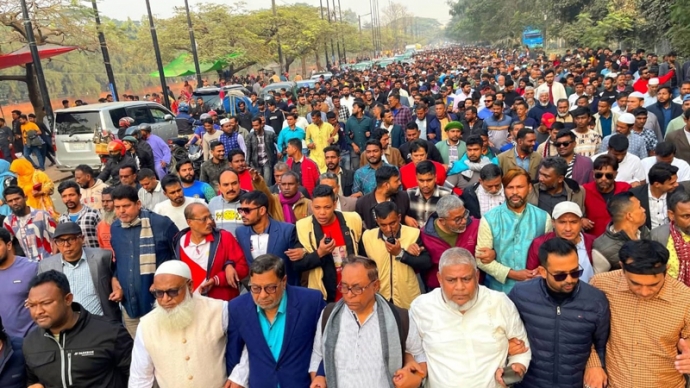 বেগম খালেদা জিয়া ভোটাধিকার ও গনতন্ত্রের লড়াইয়ে দেশের মানুষকে সাহস যুগিয়েছেন