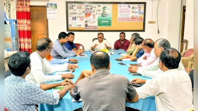 গরীব ও প্রান্তিক পরিবারের সদস্যদের চিকিৎসাসেবা সহজলভ্য করুন